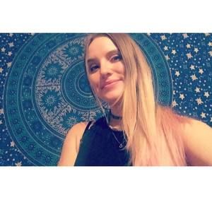 Meet your Posher, Whitney